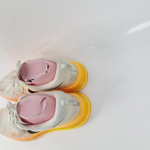 Nike Flyknit Max Women's White Orange Atomic Mango Athletic Sneaker Size US 8.5 - Picture 4 of 7